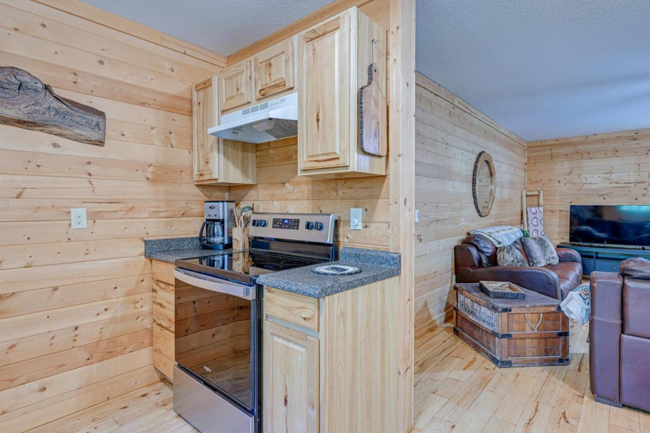 Whittier Smoky Mountain Cabin With Camping Area And Fire Pit! מראה חיצוני תמונה