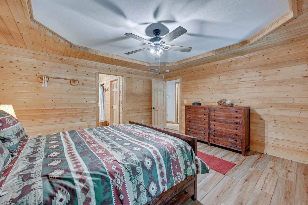 Whittier Smoky Mountain Cabin With Camping Area And Fire Pit! מראה חיצוני תמונה