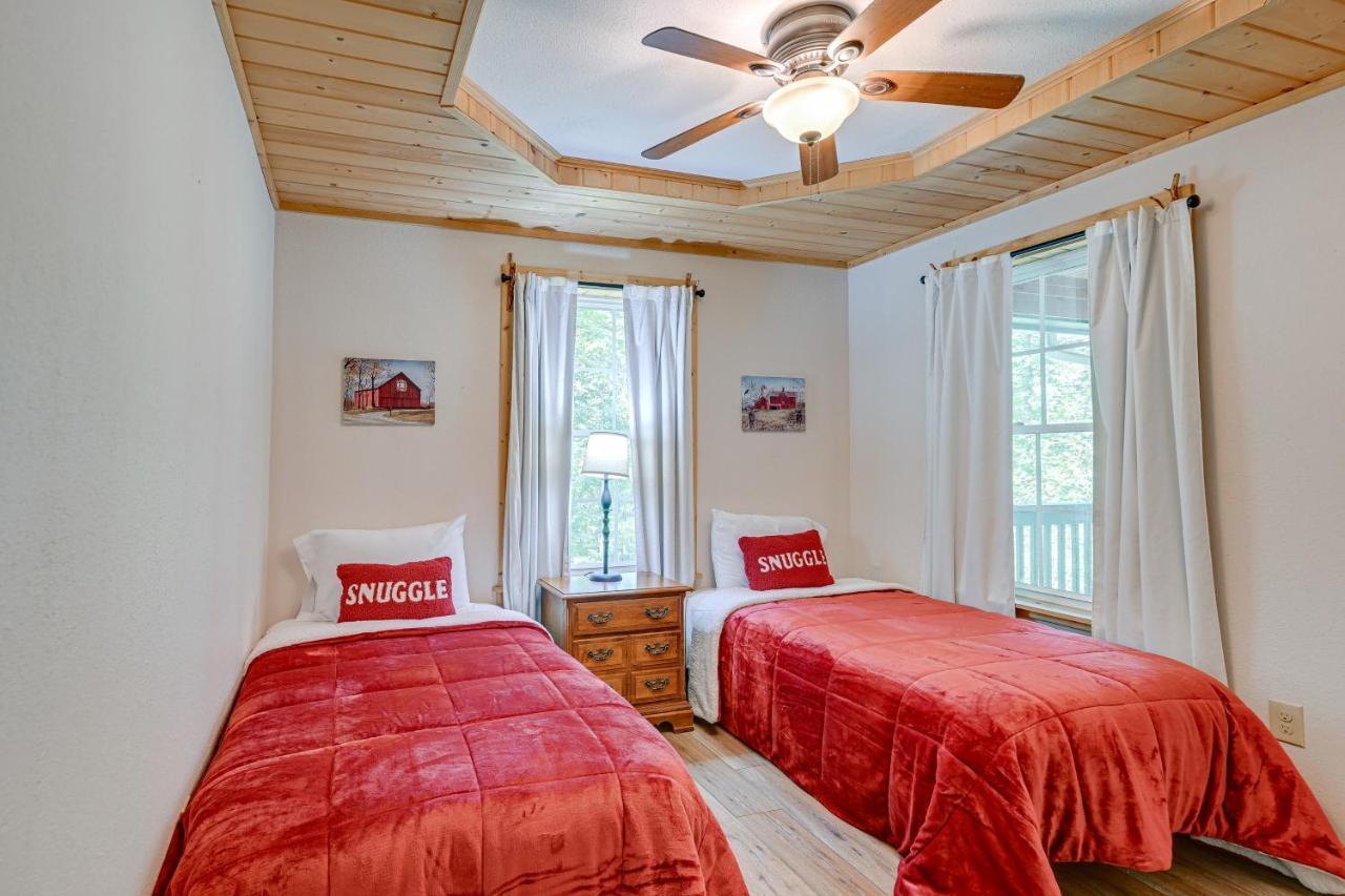 Whittier Smoky Mountain Cabin With Camping Area And Fire Pit! מראה חיצוני תמונה