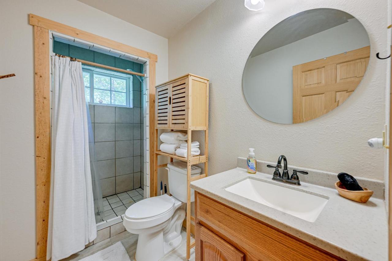 Whittier Smoky Mountain Cabin With Camping Area And Fire Pit! מראה חיצוני תמונה