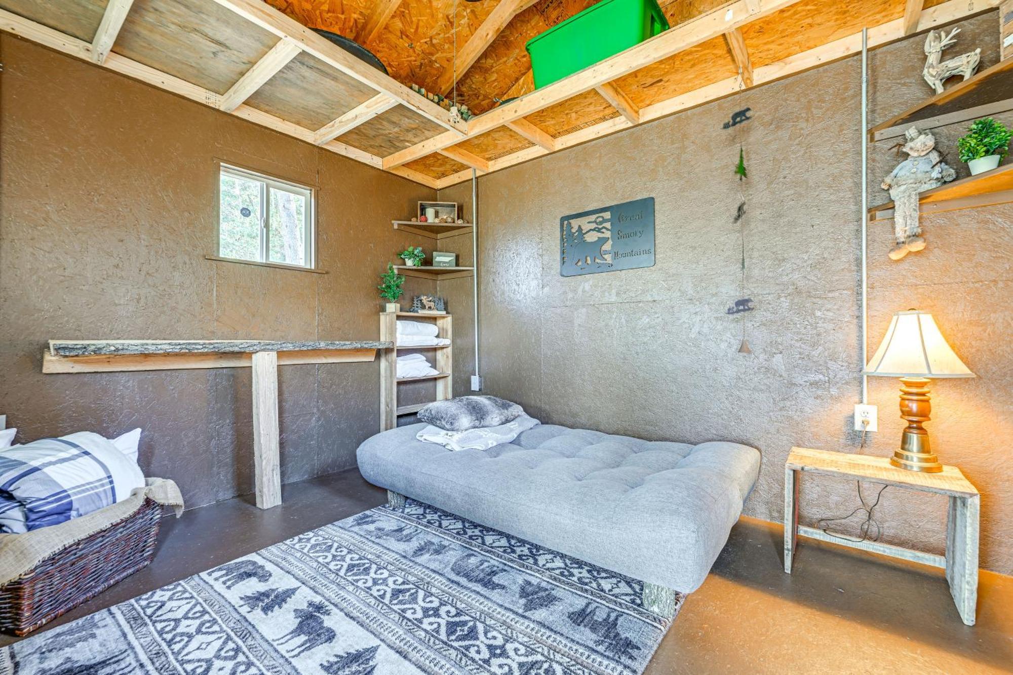 Whittier Smoky Mountain Cabin With Camping Area And Fire Pit! מראה חיצוני תמונה