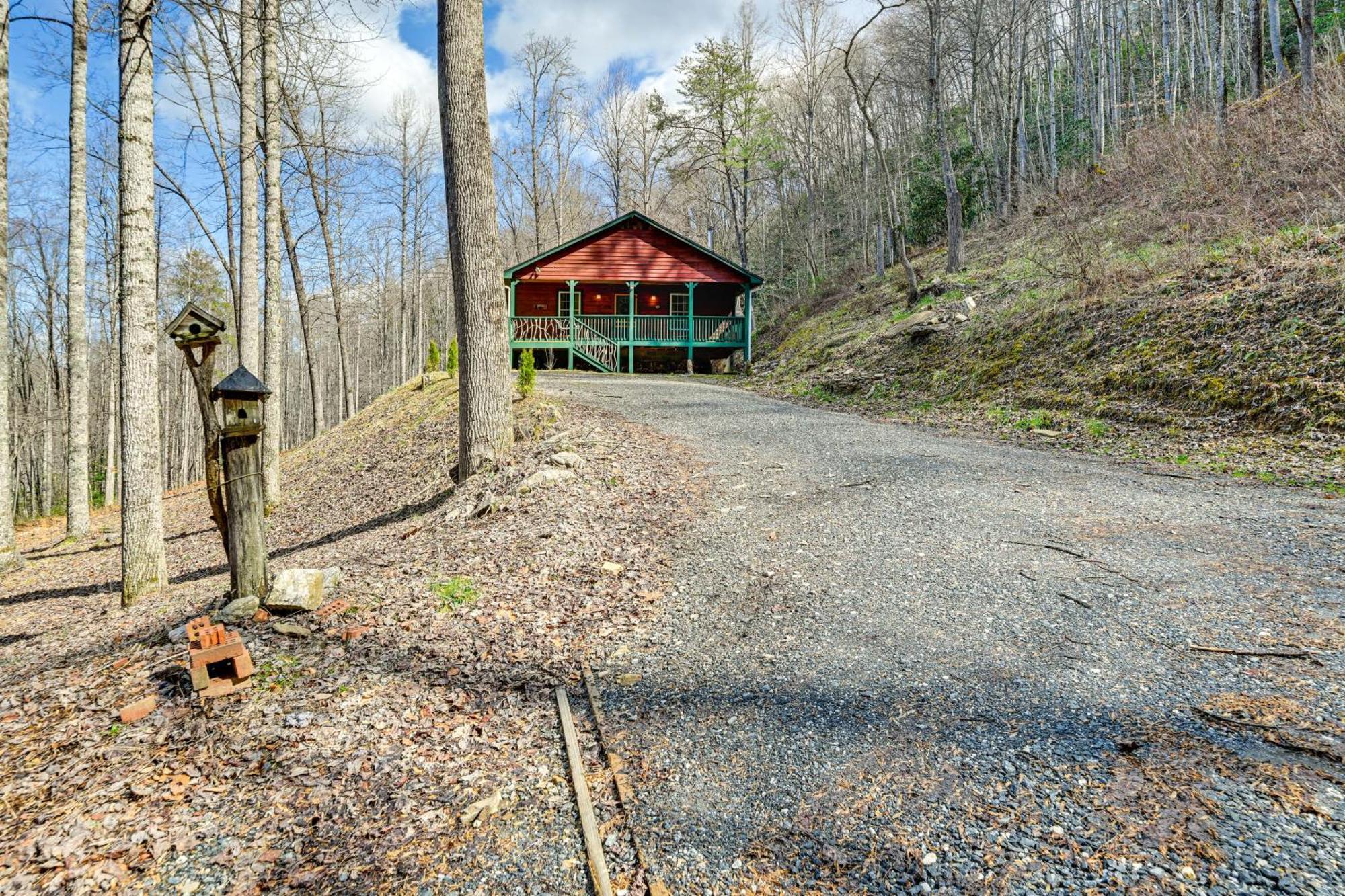 Whittier Smoky Mountain Cabin With Camping Area And Fire Pit! מראה חיצוני תמונה